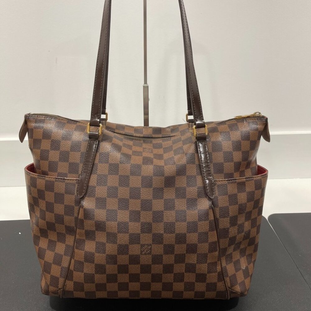 Louis Vuitton Damier Ebene Totally MM